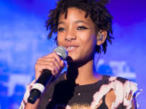 Willow Smith – Wait a Minute